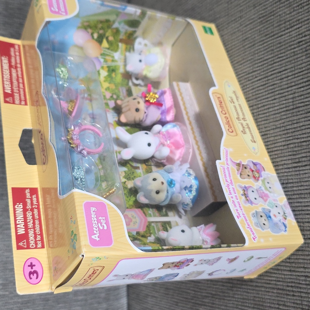 Calico Critters Royal Princess Set, Rare-Hard To Find, New, With Accessories - Picture 11 of 12